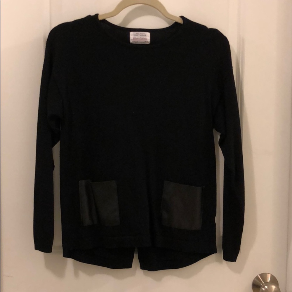 Black Zara sweater with pockets!